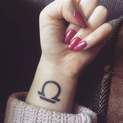 40 ideas de Tatuaje libra 